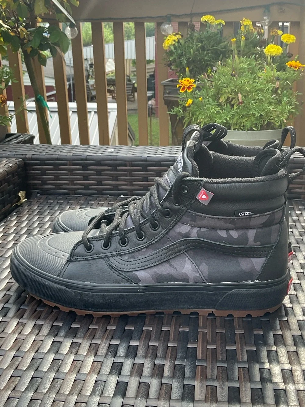 VANS Gray Camo Ultracush Pro MTE. Like New! Men’s 11.5.